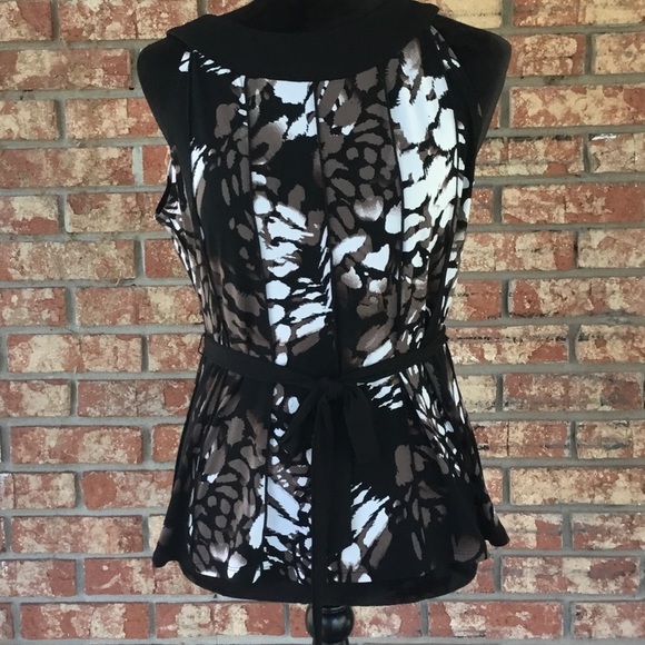 SANDRA Darren Sleeveless Top - Picture 2 of 7